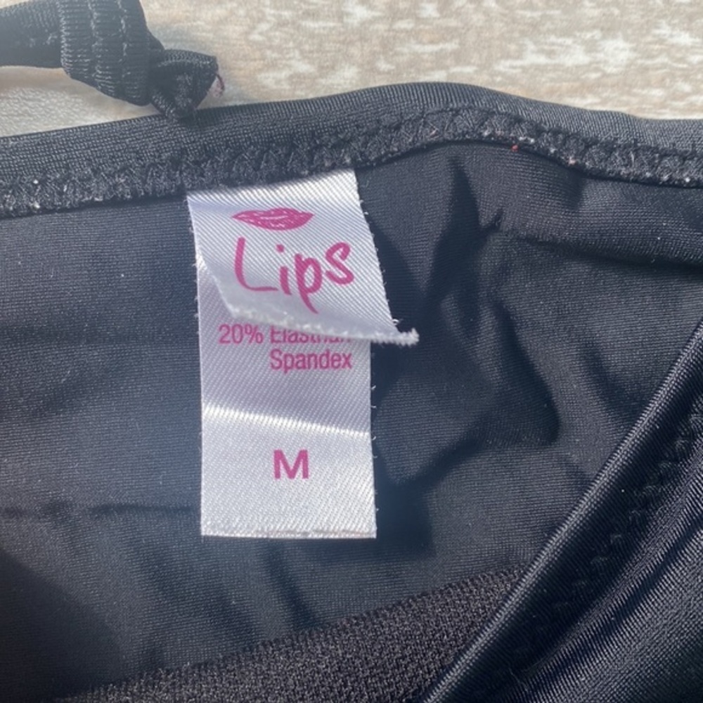 Lips Bikini - Picture 3 of 7